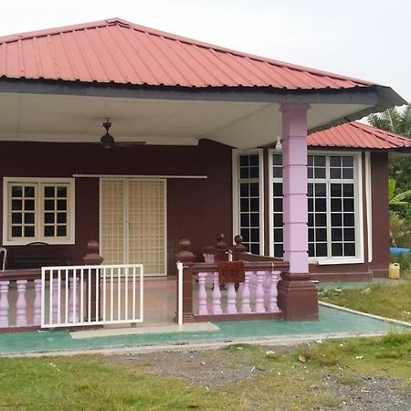 De Sabil Homestay Teluk Panglima Garang Exterior foto